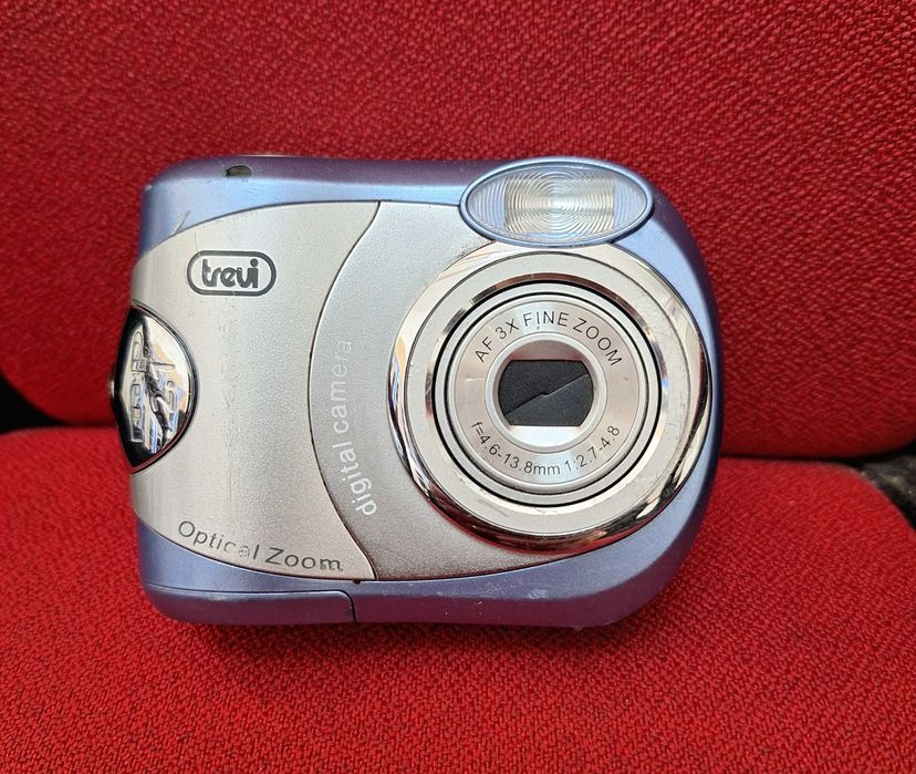 Camera foto video Trevi Optical zoom Digital Camera 2.1MP mini compact