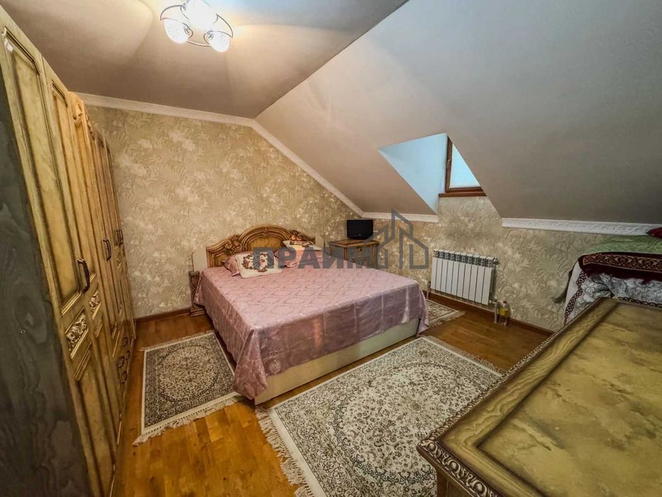 ПРОДАМ 5 ком. дом Центр (Артем ПРАЙМ)