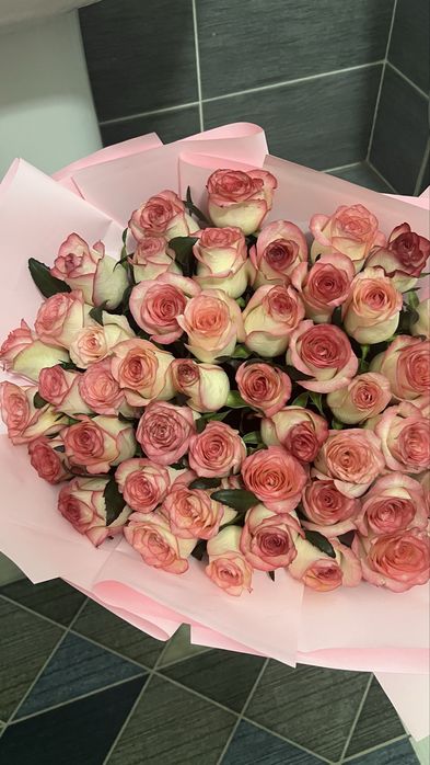 Срочно продам букет розы