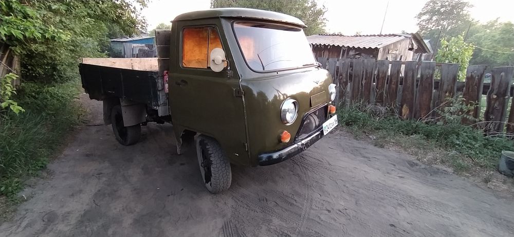 Дрова,  гравий, отсев, навоз