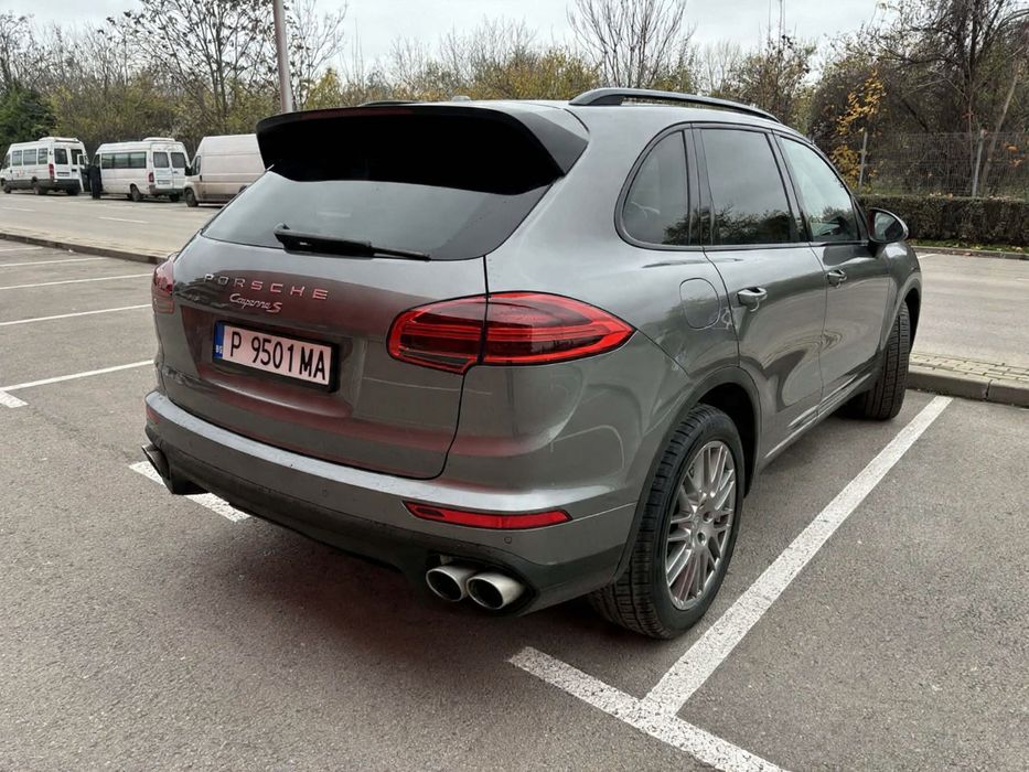 2016 Porsche Cayenne S