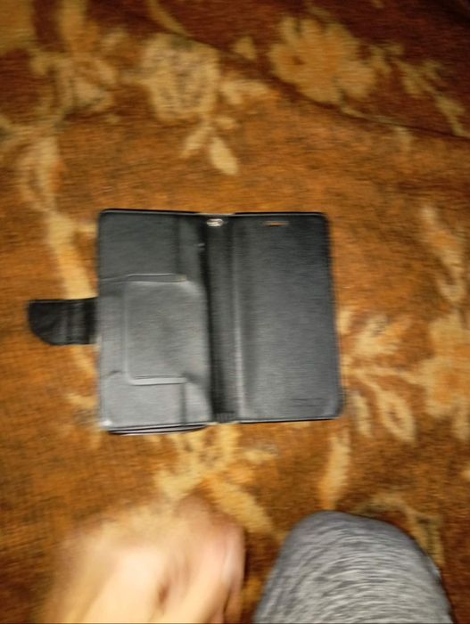 Продавам кейс за Samsung galaxy a22