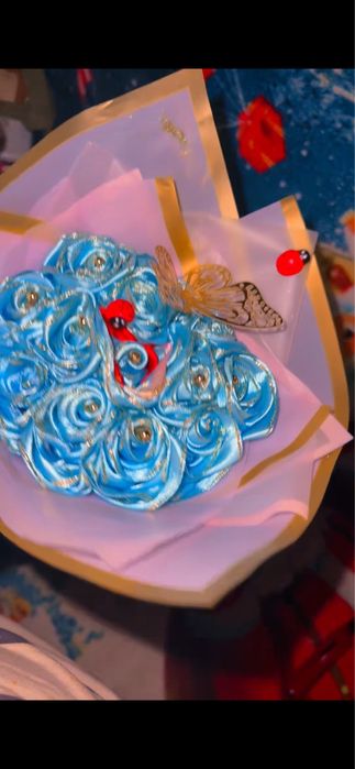 Trandafiri din satin