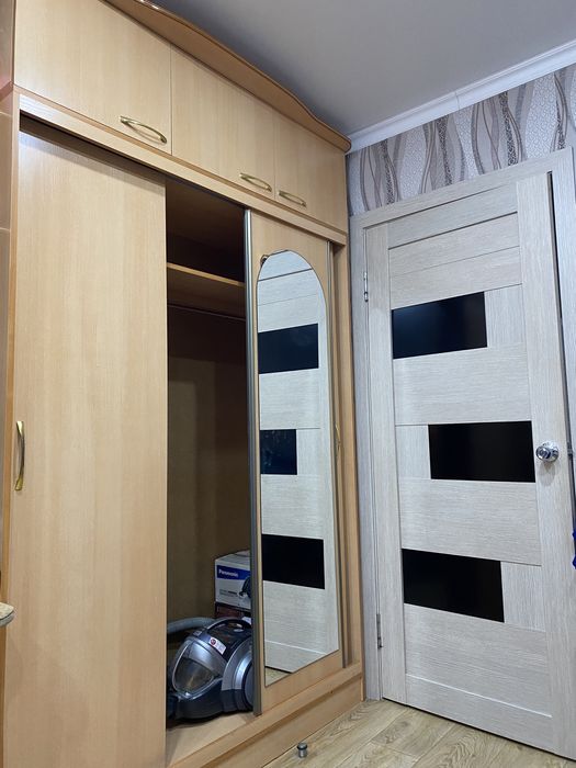 Стенка для спальной/гостиной