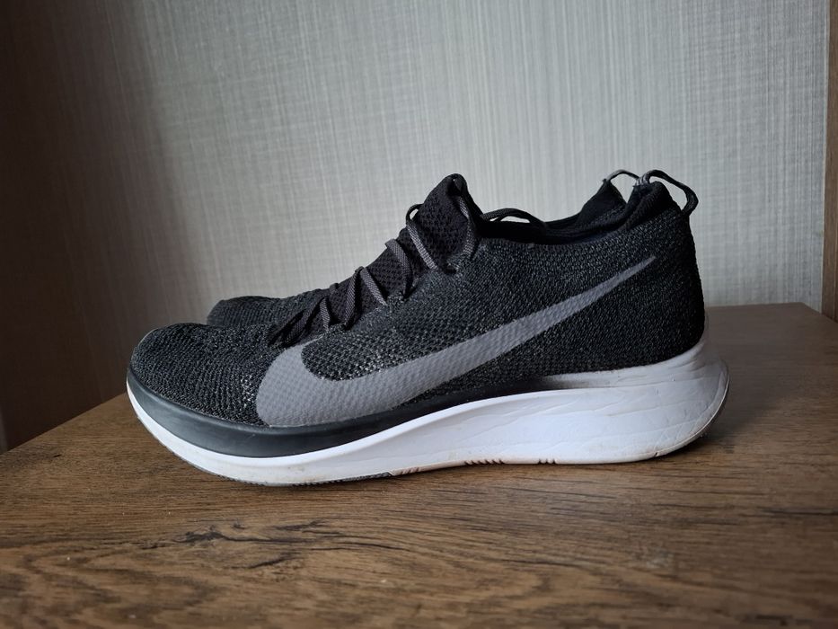 Nike Zoom маратонки 43 номер.