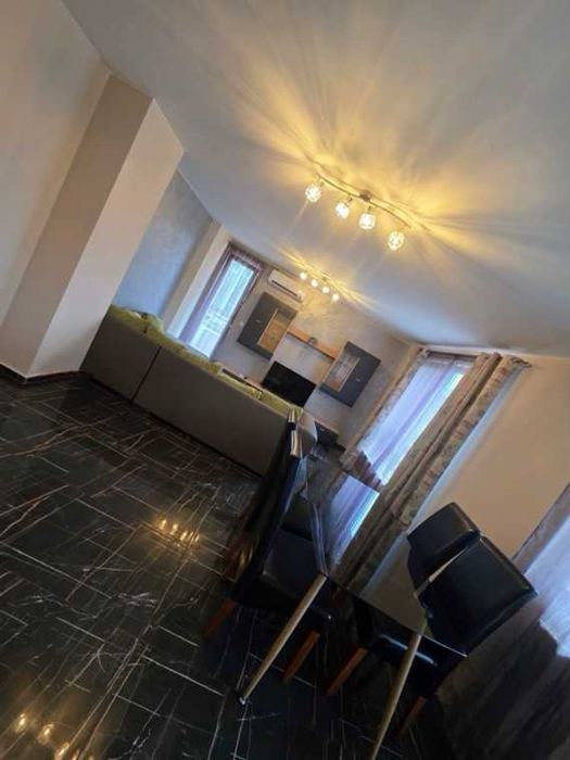 Дава се под наем Тристаен апартамент в София, Младост 4 - 130 кв.м за 765 € - Снимка #2