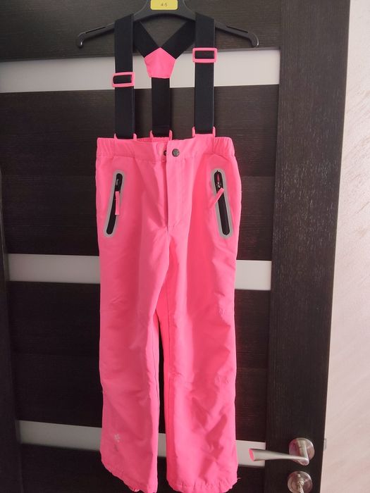 Costum schi fete