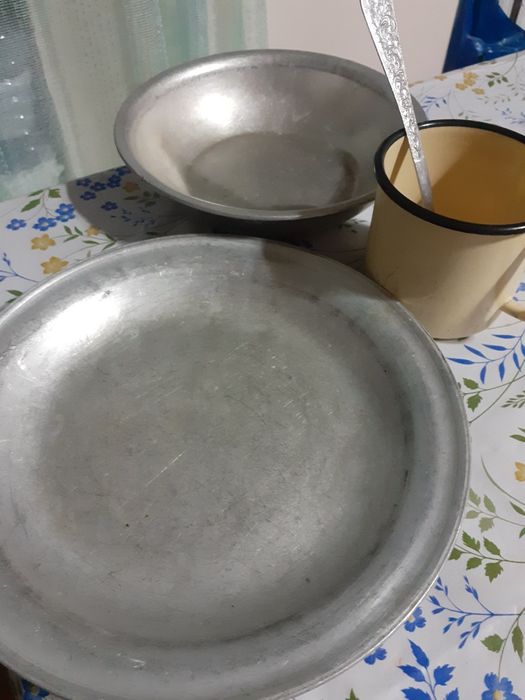 Ложки,тарелки аллюминевые и железные производство СССР.
