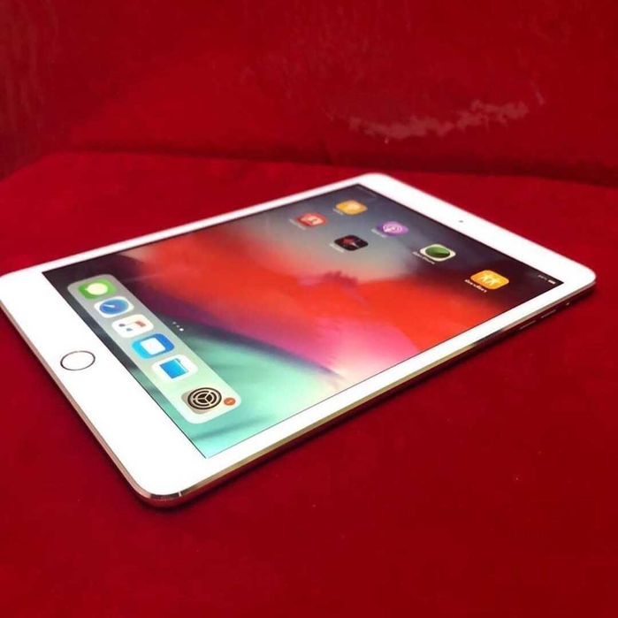 Apple iPad mini 3 16GB Gold 7.9-инчов таблет Модел A1599