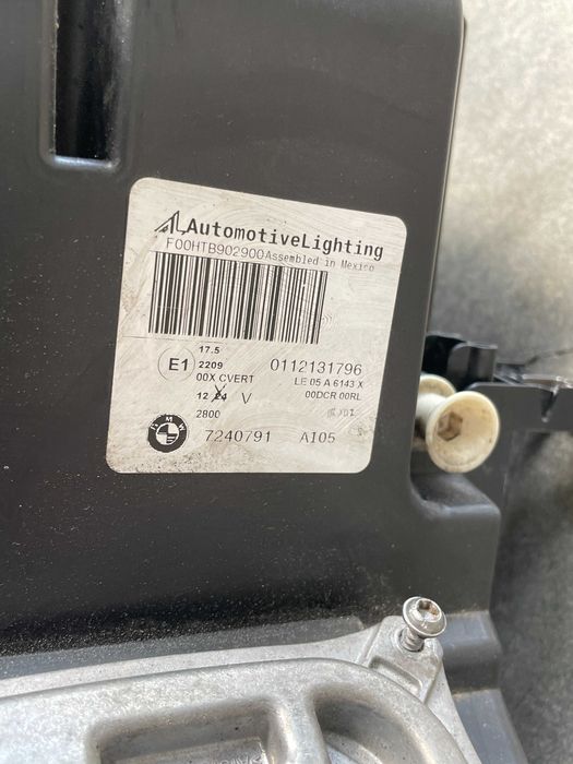 Far stanga bixenon adaptiv Bmw X5 E70 LCI cod 7240791