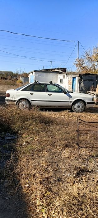 Продам Ауди 80 б4