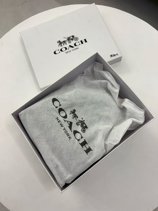 Дамска чанта Coach