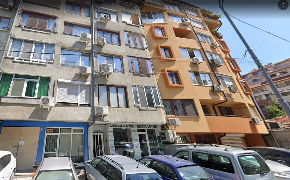 Тристаен апартамент в Бургас - Широк център, 76 кв.м., обзавеен, Акт 16