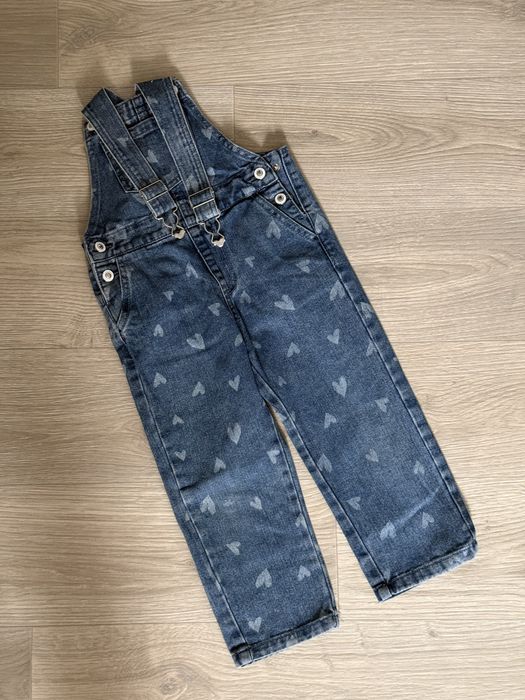 Детская одежда, примерно 2 года