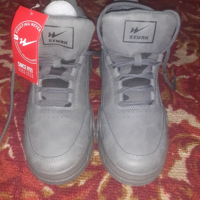 Кроссовки осень весна