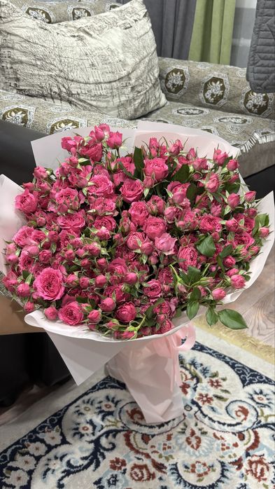 Букет, свежие кустовые розы