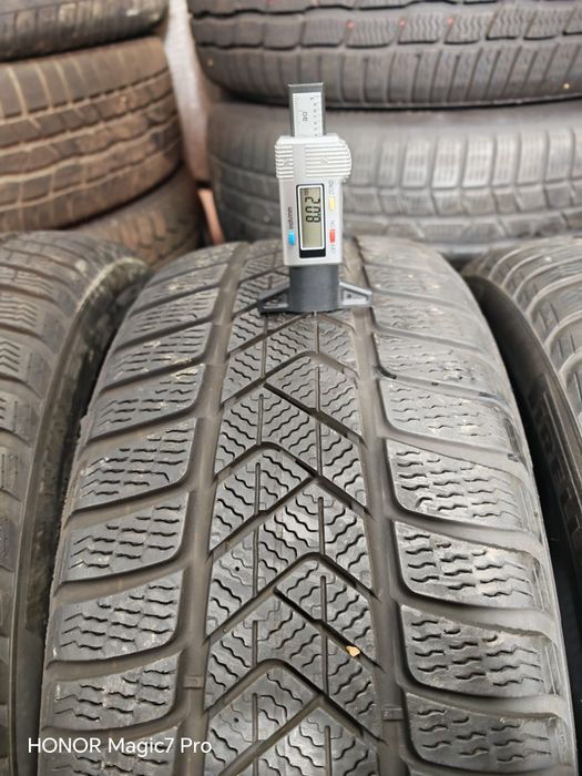 4xCauciucuri de iarnă 225 45r18 95H Pirelli iarna