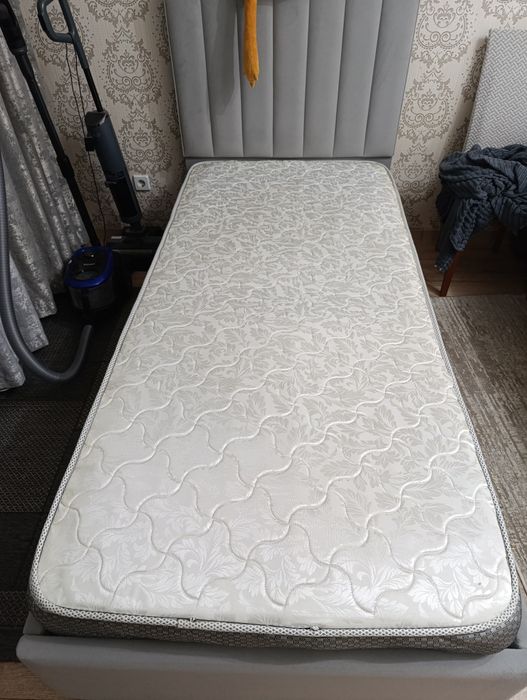 Продам полуторная кровать