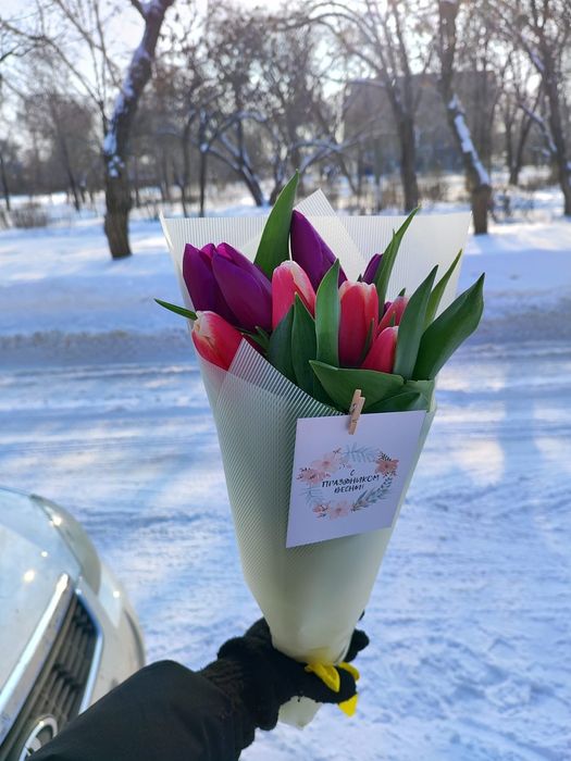 Тюльпаны к 8 марта