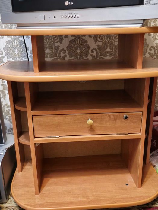 Продам тумбу б/у