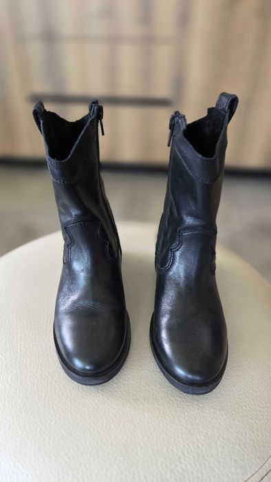 Естествена кожа, ZARA, 32 номер