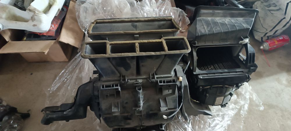 Продам корпус печки Тойота 40/45