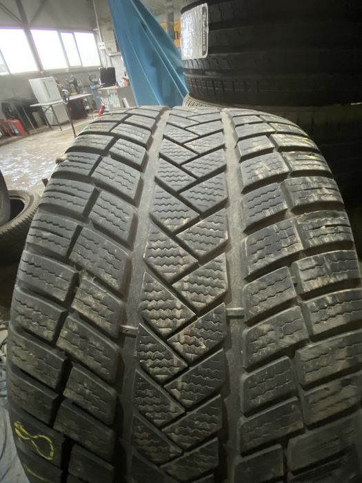 Anvelope 255.40R18 99Y