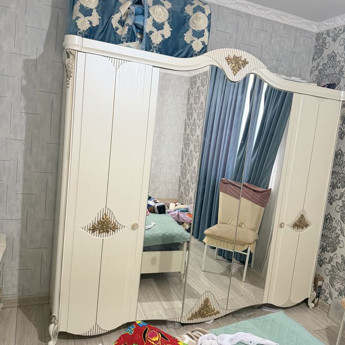 Спальный гарнитур бу