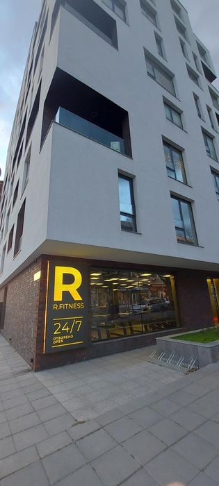 Двустаен в центъра   ул.Парижка комунадългосрочно