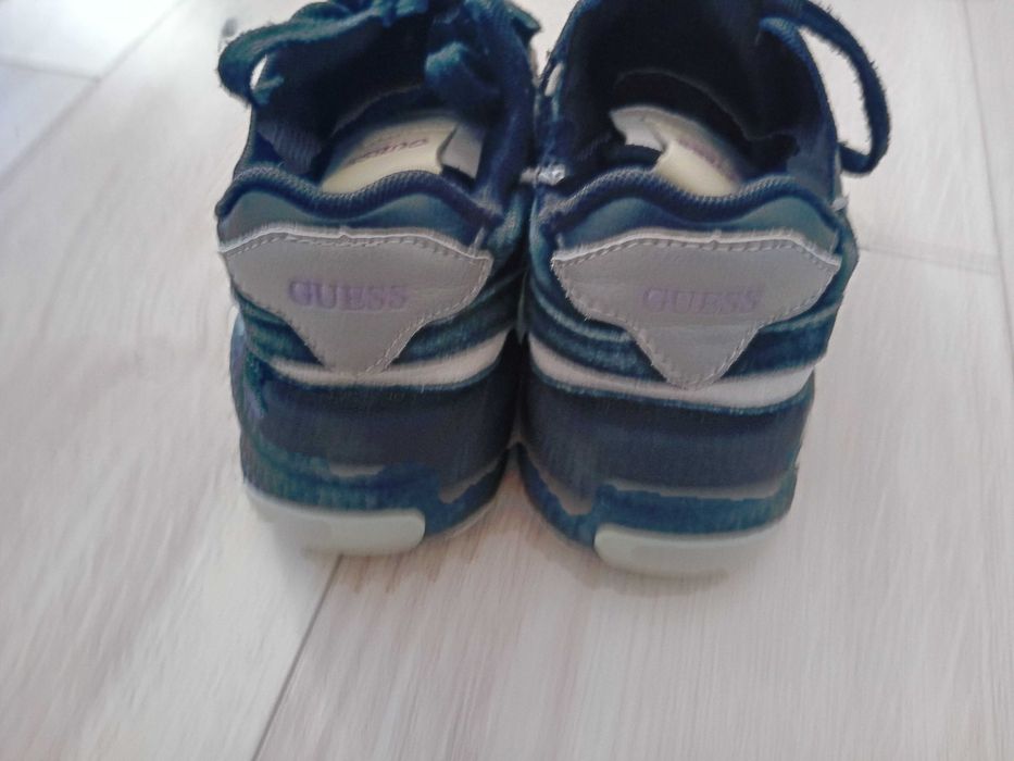 Дамски маратонки Guess