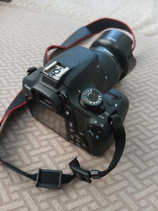 Canon eos 1200D efs 18-55mm