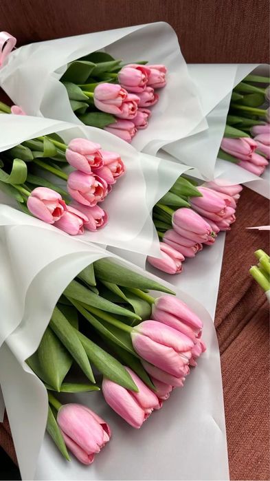 Тюльпаны оптом и коммерческие букеты