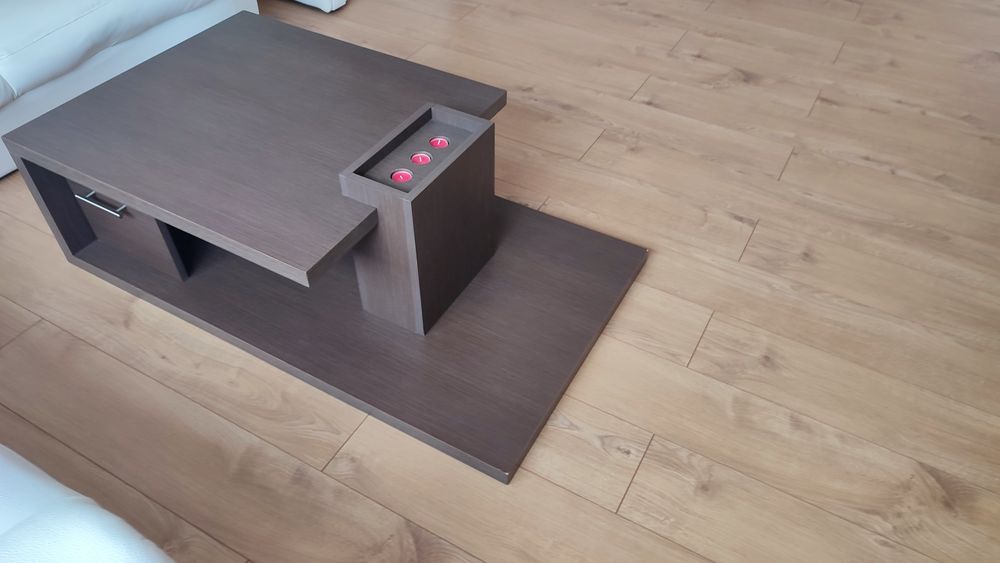 Vând mobila living și hol pantofar