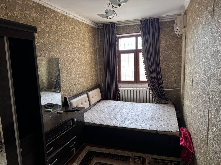 Yakkasaroy tumani Bobur mahalla