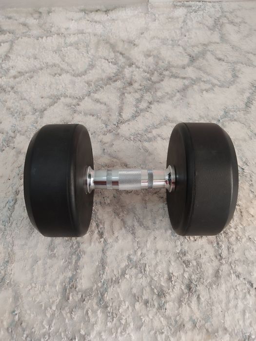 Gantel 17.5 kilo. Kilosi 5$ dan