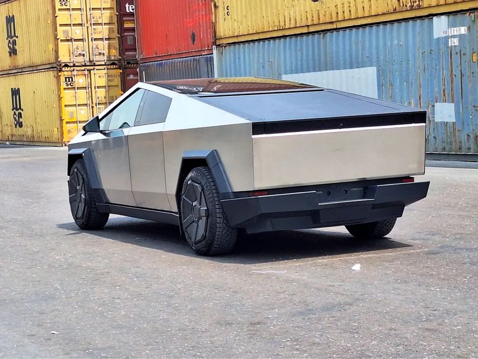 Tesla cybertruck