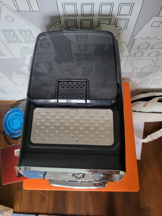 Kафемашина с дисплей и кана Philips 5400 LatteGo Кафеавтомат Филипс