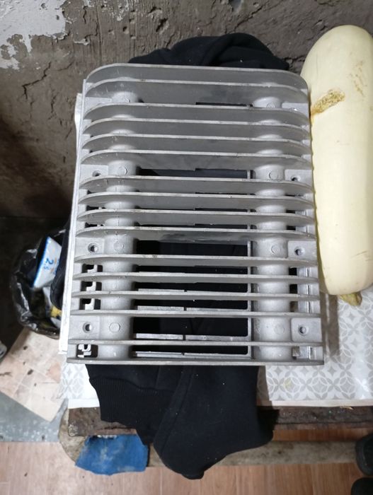 Секции для радиаторов отопления.