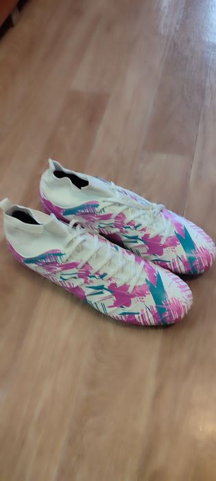 Бутсы футбольные