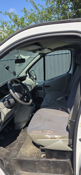 Vând Renault trafic din 2005 cu A.C. functional