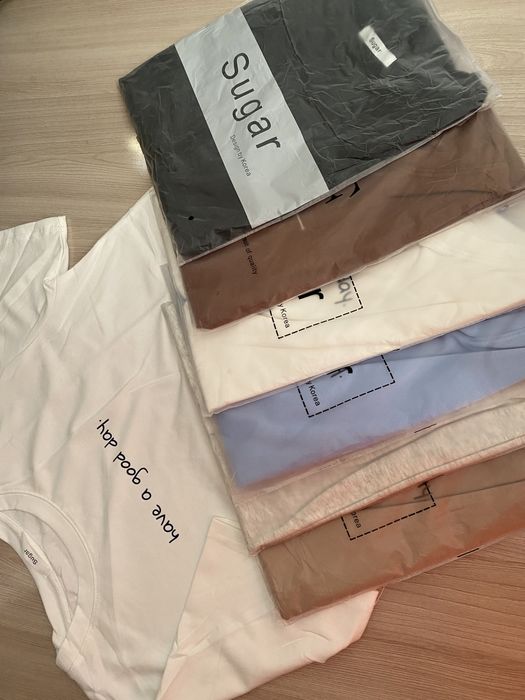 Женские футболки