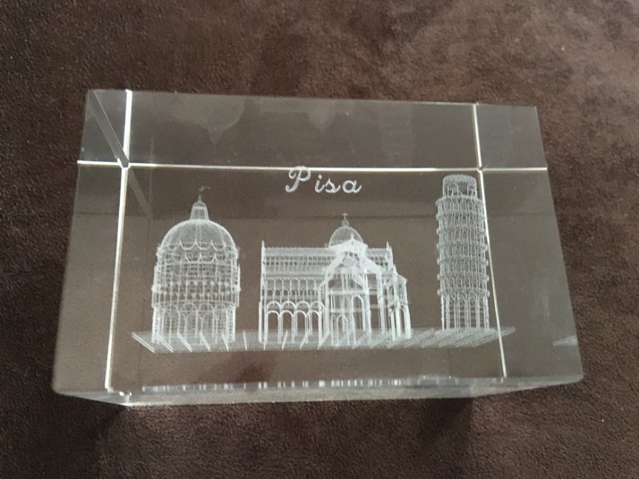 Сувенири Пиза, Дисниленд Париж