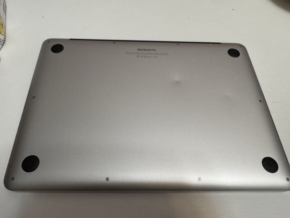 Продам macbook макбук