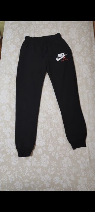 nike спортни долници