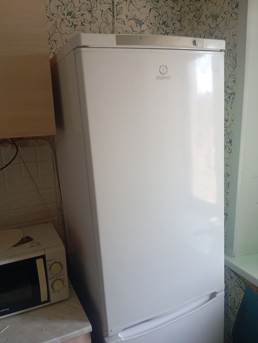 Продам холодильник не раб сос