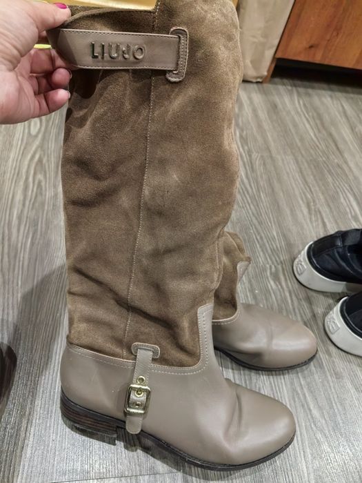 Елегантни и спортни Обувки