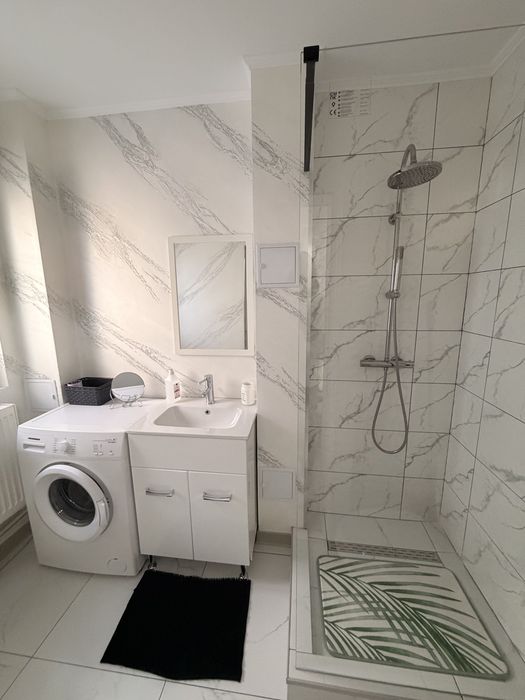 Inchiriez 2 garsoniere si un apartametn 2 camere  termen lung