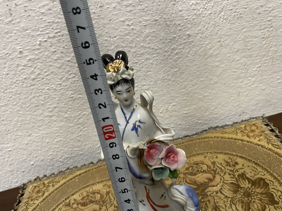 Японска фигура от порцелан