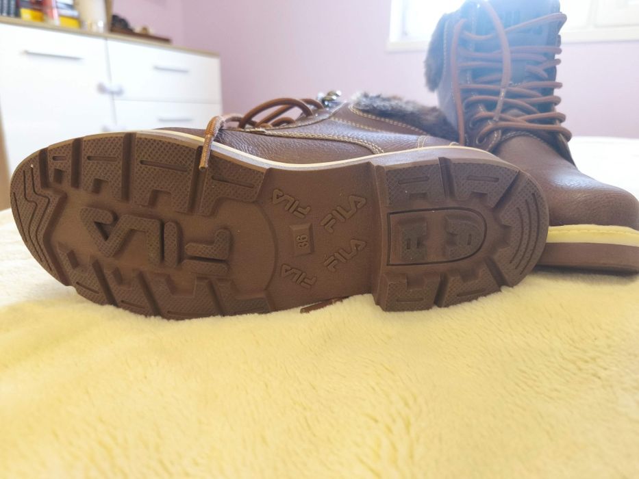 Продават се нови Боти Fila