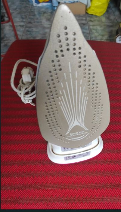 Fier călcat  2400W, talpa Tefal anticalcar
